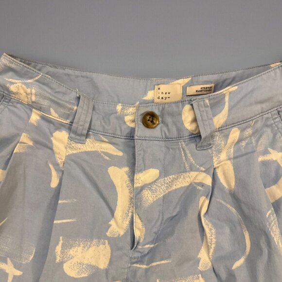 Light Blue & White High-Rise Pleated Shorts with Tie Belt, Size 4, 2 Pockets, Co - Picture 8 of 11